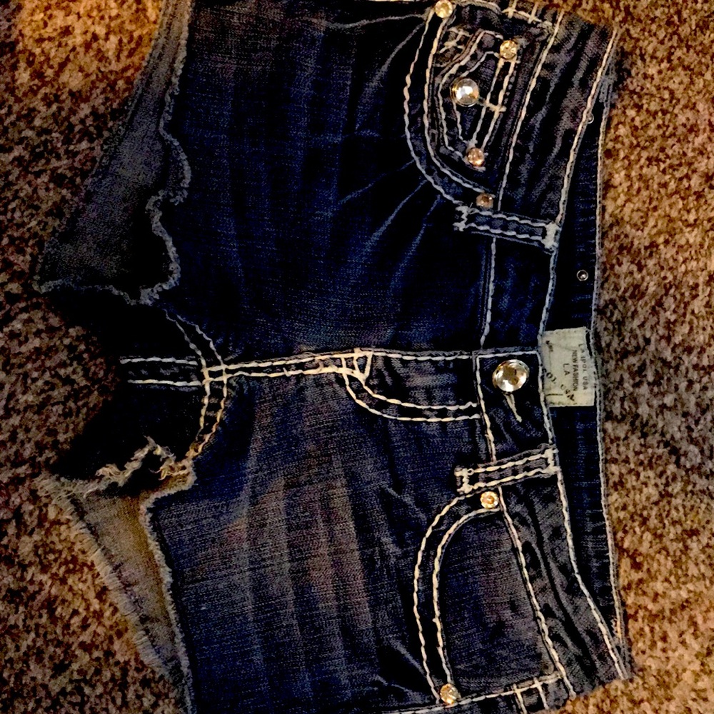 La idol shorts